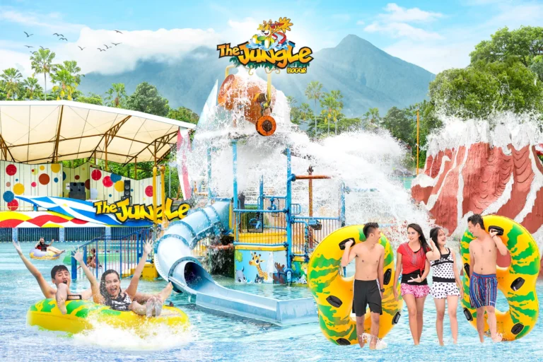 JungleLand Adventure Theme Park: Kolam Renang yang Menyegarkan dan Seru
