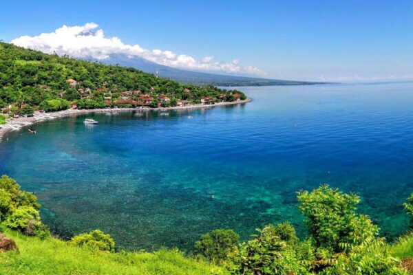 Pantai Jemeluk: Keindahan Tersembunyi di Bali yang Menawan