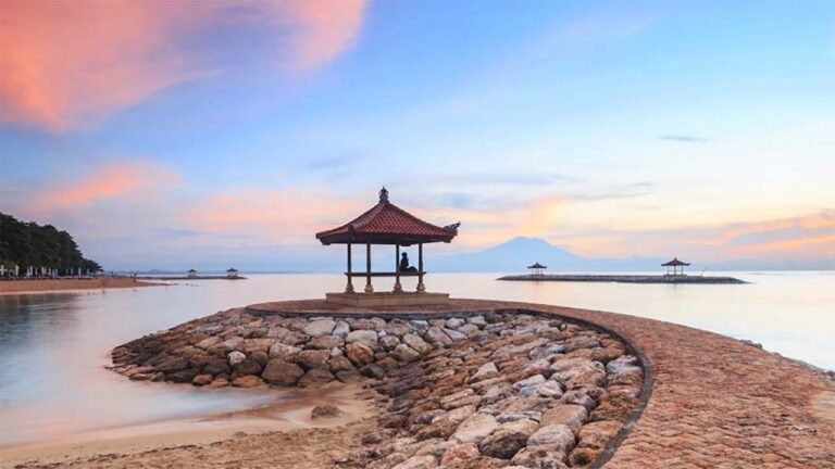 Keindahan dan Daya Tarik Pantai Sanur di Bali