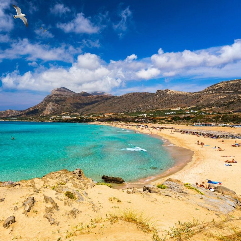 Pantai Falassarna: Surga Tersembunyi di Pulau Kreta