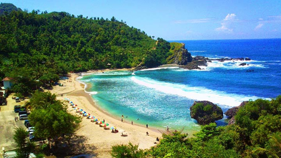 Pantai Nglambor: Surga Tersembunyi untuk Pecinta Snorkeling