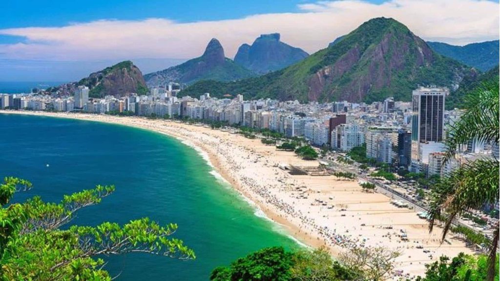 Pantai Praia Itamambuca: Surga Tersembunyi di Brasil