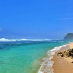 Pantai Melasti Ungasan: Keindahan Alam Bali yang Menawan